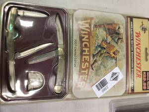 lot 2360 image: Winchester 2007 Limited Edition Sheephorn Stockman Knife Set