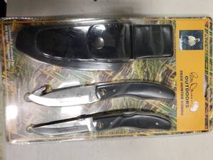 lot 2367 image: Bill Dance Outdoor Deer Hunter Knife Combo