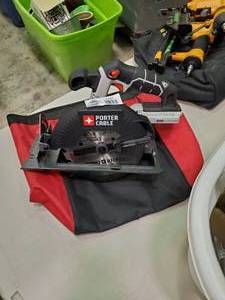 lot 2388 image: 6 12 Porter Cable Circular Saw
