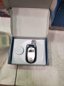 lot 2393 image: Motorola Flip Phone