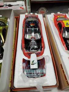 lot 2445 image: Mac Tools Gator Nationals Die Cast Drag Car