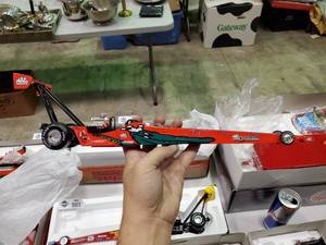 lot 2450 image: Mac Tools Collectors Club Die Cast Drag Car
