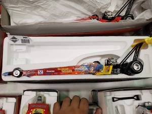 lot 2451 image: Mac Tools Collectors Club Die Cast Drag Car