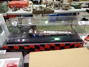 lot 2454 image: Mac Tools Motor Sports Die Cast Miller Lite Drag Car