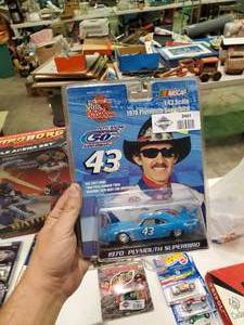 lot 2481 image: Richard Petty 143 Scale Die Cast Car