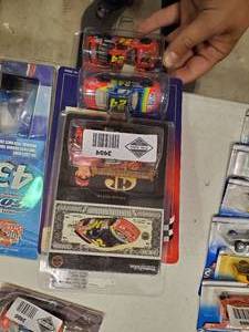lot 2484 image: Lot of 3 Jeff Gordon Die Cast Cars