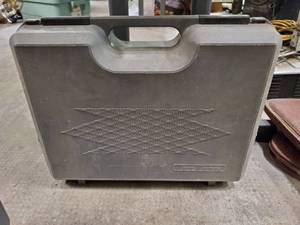 lot 2533 image: Gun Guard plastic Gun Case