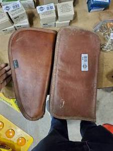 lot 2536 image: 2 Leather Handgun Cases