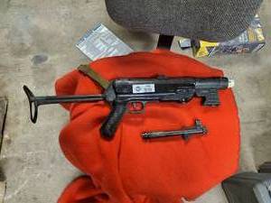 lot 2538 image: Decommissioned MP40