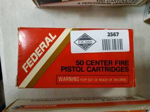 lot 2567 image: Box of Federal 9 mm Luger Ammo
