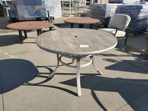 lot 1019 image: Large Plank 48 Round Patio Table Barnwood Top