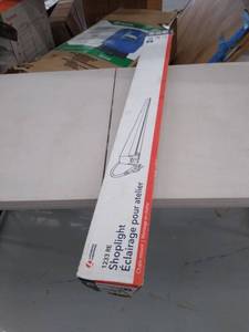 lot 3899 image: Lithonia Lighting 2 Fluorescent Residential Shop Light