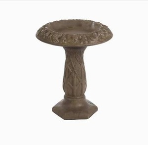lot 3940 image: stained concrete birdbath 27238 BASE ONLY
