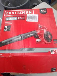 lot 3966 image: CRAFTSMAN CMXGAAMR25BL 25-cc 2-cycle 200-MPH 430-CFM Medium-duty Handheld Gas Leaf Blower ( Throttle stuck )