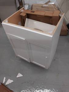 lot 4243 image: Project Source 24-in White Shaker Single Sink Bathroom Vanity with White Cultured Marble Top- DAMAGED