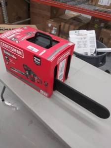 lot 4401 image: Craftsman 18�� Light Easy Start 2 Cycle Low Vibration Gas Chainsaw With Case S180