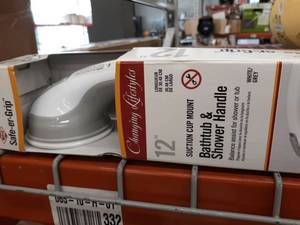 lot 4424 image: Mommys Helper Bath Tub & Shower Assist Bar -11.5