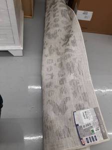 lot 4454 image: 8x10 Rug