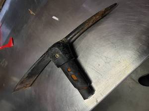 lot 192 image: Pick Axe Head
