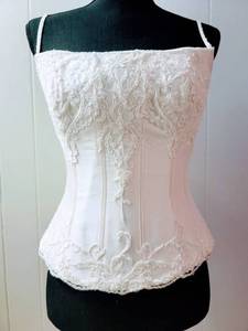 lot 7543 image: San Patrick Size 10 Off-White Bridal Separates Bustier Top