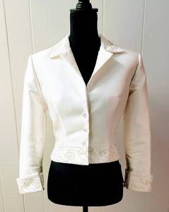 lot 7550 image: St. Patrick Size 10 White Designer Wedding Bridal Jacket Coat