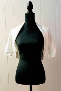 lot 7551 image: Sottero and Midgley Size 10 White Wedding Bridal Bolero Jacket