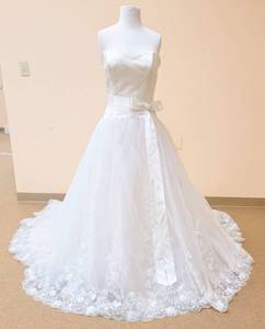 lot 7521 image: Mon Cheri Couture by Sabrina Toy Size 10 Strapless White Designer Gown