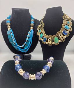 lot 7599 image: 3 Colorful Statement Necklaces - Brand Lucia