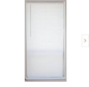 lot 55256 image: 48��x64�� Cordless 1 Privacy Shade Vinyl Mini Blind White 0889876