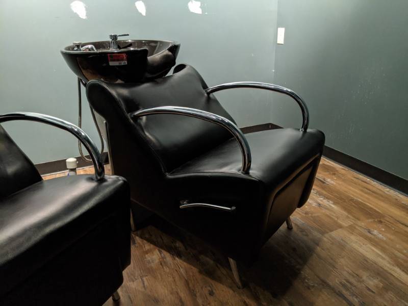Salon Equipment Liquidation! Crown Center EquipBid