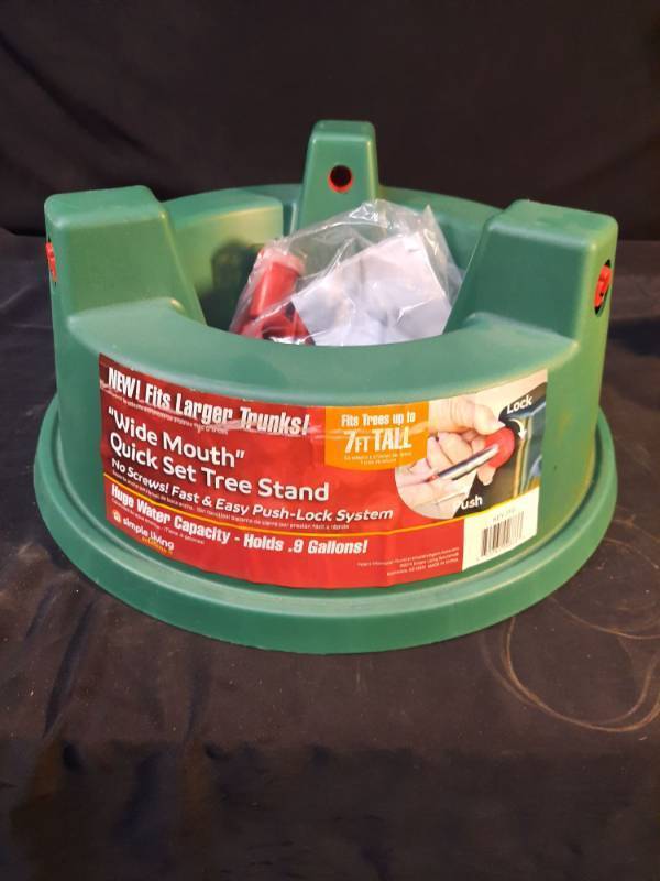 lot 4852 image: Simple Living Solutions Quick Set Tree Stand Up To 7ft