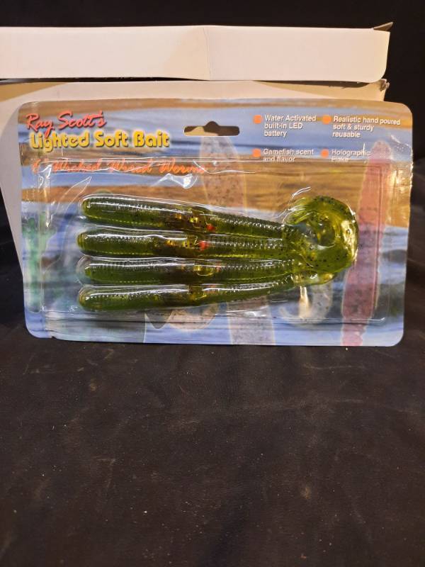 lot 4867 image: Ray Scotts Lighted Soft Bait