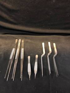 lot 1408 image: Lot of 8 Various Sized Stainless Steel Tweezers Location Shelf 7