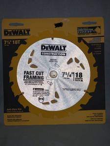lot 77396 image: DeWalt 7 14 Inch 18T Fast Cut Framing Saw Blade Location Shelf 1