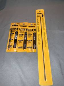 lot 77413 image: Lot of 4 DeWalt Drill Bits Location Shelf 1