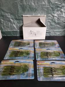 lot 77425 image: NIB Lot of 6 Green. Ray Scotts Lighted Soft Bait.6 Inch Wicked Wired Worms