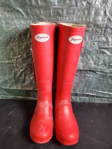 lot 77478 image: Red Joycorn Rubber Rain Boots.