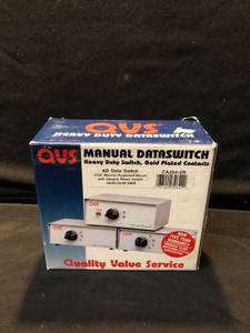 lot 80462 image: QVS Manual Data Switch Heavy Duty Integral Reset Switch Location Shelf 4