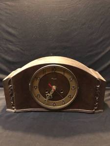 lot 80464 image: Vintage Kienzle Wooden Clock Not Tested Location Shelf 4