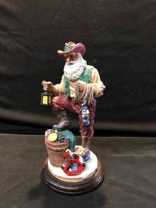 lot 80470 image: Finely Detailed Cowboy Santa Figurine Location Shelf 4