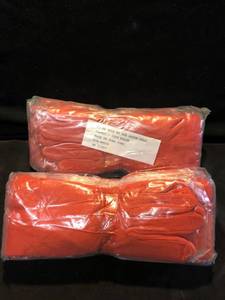 lot 80475 image: Lot of 24 Red Nylon Gloves Location Shelf 4