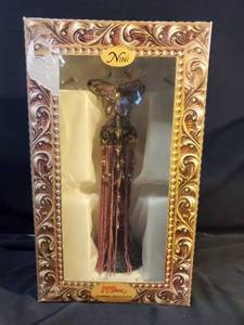 lot 4886 image: S.S. Sarna Jewelry Organizer