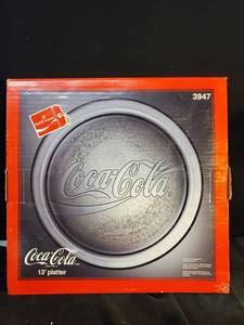 lot 4911 image: COCA-COLA 13 Platter