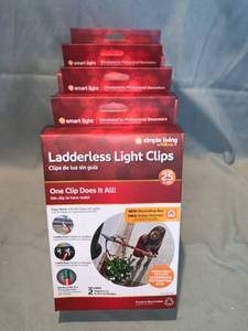 lot 4922 image: Lot of 4 Boxes Simple Living Innovations 25ct Ladderless Light Clips with Pole Adapters Location Shelf 2