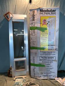 lot 4961 image: Modular Pet Patio Door Location Shelf 3