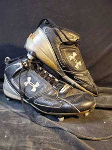 lot 80403 image: Under Armour Cleats