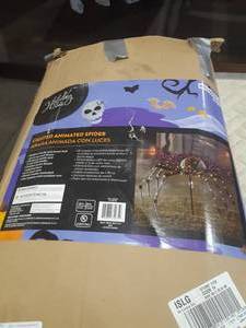 lot 35360 image: Giant Spider Halloween Decor Creepy Crawler Porch Decoration Led Light Eyes 48