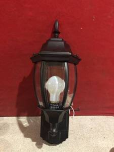 lot 41269 image: Heath Zenith Wall Mount Outdoor Lantern Light Fixture