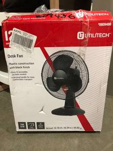 lot 42061 image: Utilitech 12 Desk Fan Plastic Construction wBlack Finish