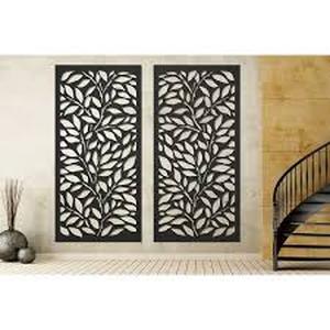lot 20235 image: HighlanderHome Freestanding Modular Metal Privacy Screen, 4FtX 6Ft- Retail$348.49 tree leaves